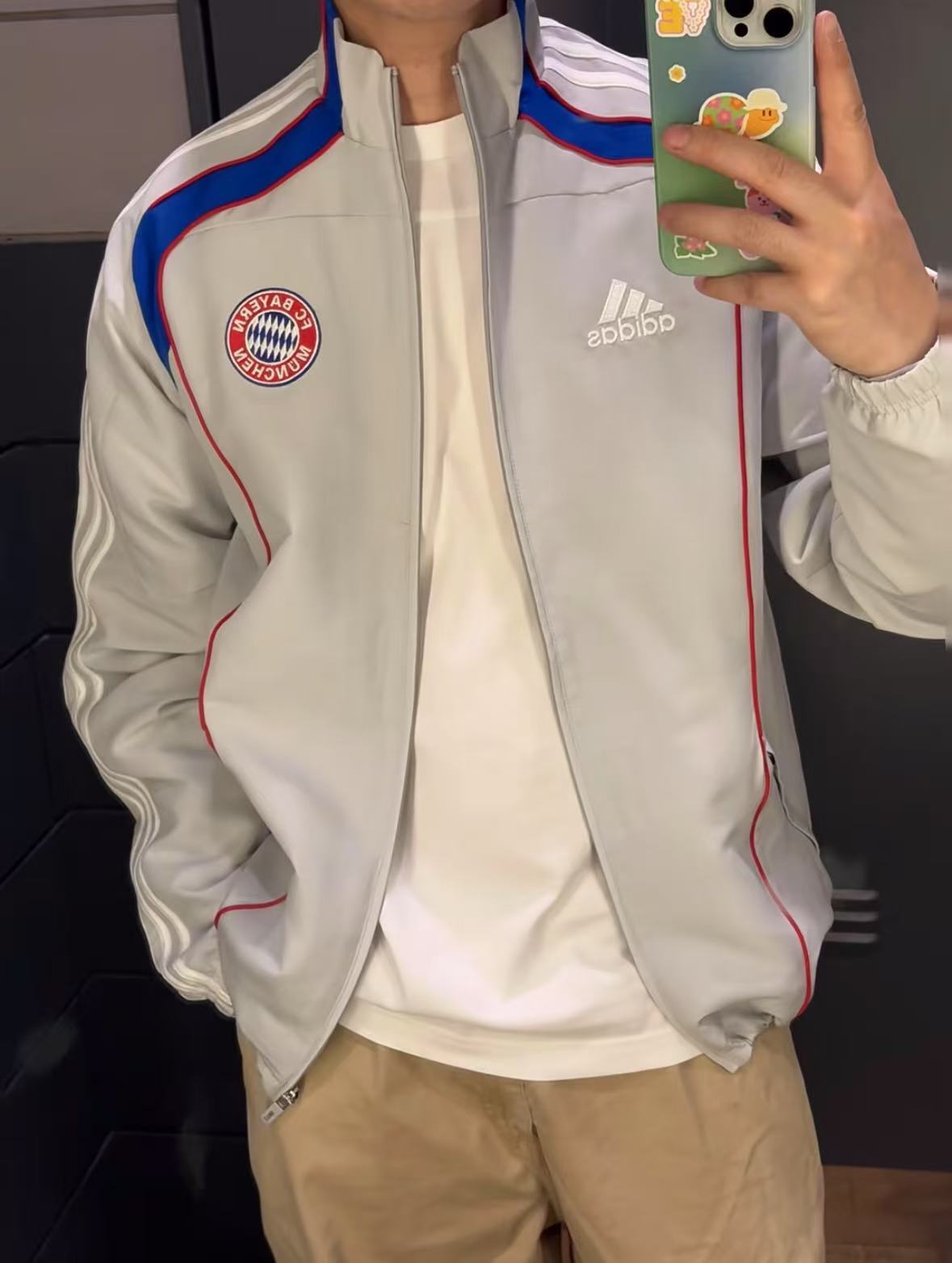 Selected Variant Image